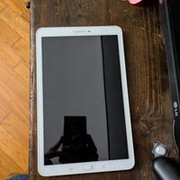 Samsung Galaxy Tab e