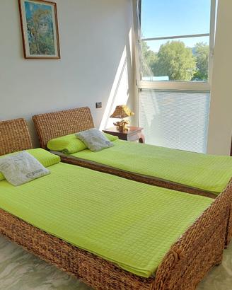 LETTI SINGOLI IN RATTAN MARRONE CHIARO