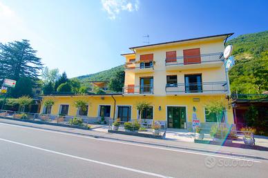 Attivita' + stabile ristorante b&b pizzeria bar