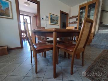 TAVOLO SOGGIORNO CON SEDIE