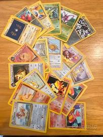 Lotto carte Pokemon, circa 300 pezzi