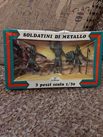 Soldatini in metallo vintage