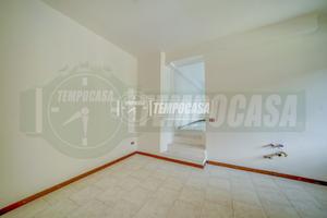 TRILOCALE SENZA SPESE AL PIANO TERRA