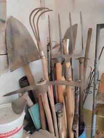 attrezzi per giardino e orto
