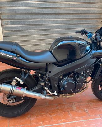 Triumph speed baby 600