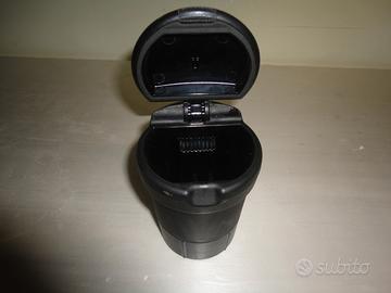 Posacenere originale Mazda 2