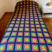 Coperta di lana all'uncinetto