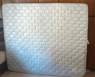 Materasso matrimoniale