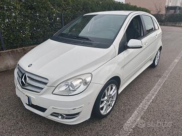 Mercedes B 189Cdi ( TAGLIANDATA )