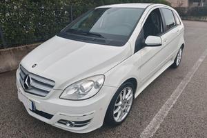 Mercedes B 189Cdi ( TAGLIANDATA )