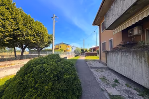 2 LOCALI A CASTEL D'AZZANO