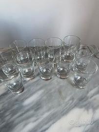 Set di bicchieri da whisky in vetro trasparente 

