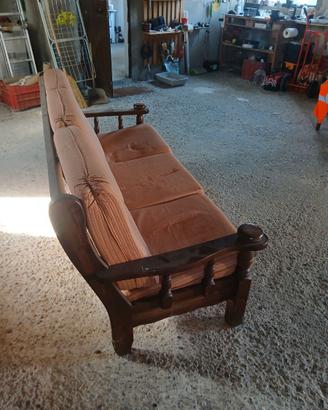 Divano vintage in legno
