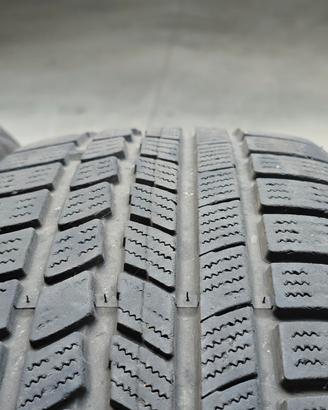 2 gomme invernali nexen 215 55 17 