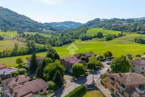 BIFAMILIARE A VEZZANO SUL CROSTOLO