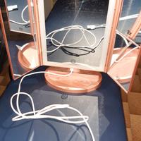 Specchio da trucco da tavolo