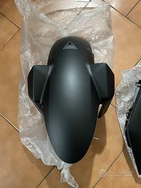 Yamaha Mt09- parafango anteriore e fianchetti