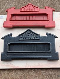 Frontale per cassetta delle lettere in ghisa.