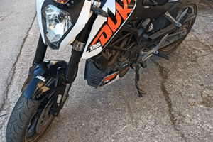 KTM Duke 125