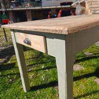 Tavolo antico in legno massello