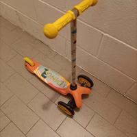 monopattino a 3 ruote
