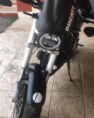 Ducati Monster 600 Dark – 1999 – 44.500 km