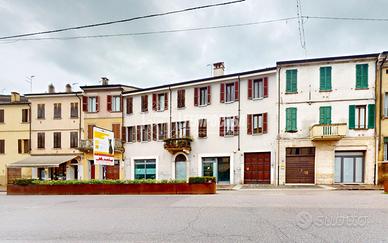 MONOLOCALE LOCATO E AUTONOMO IN CENTRO CITTA'