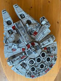 Astronave Millenium Falcon modello Lego