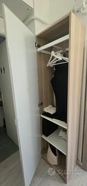 Mobile ikea con specchio.