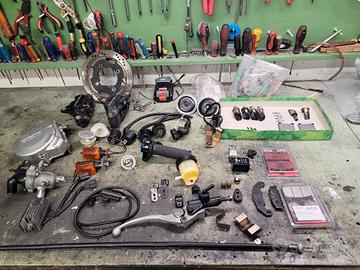 ricambi Suzuki rgv 250 vj22 gamma ,aprilia rs 250