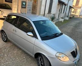 Lancia ypsilon 1.4 benz gpl neopatentati