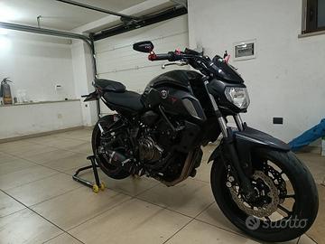 Yamaha mt 07 2018 abs black adition