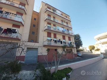 Immobile di 185 m² a Noci
