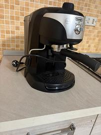 macchina  caffè delonghi 