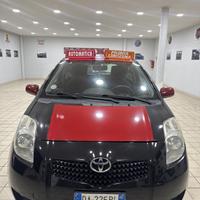 Toyota Yaris 1.3 automatica full optional