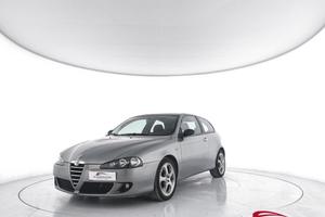 ALFA ROMEO 147 1.9 JTD (120) 3 porte Black Line