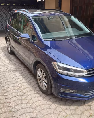 VW Touran 2.0 TDI 150 CV DSG 7 Posti – Full Option