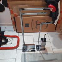 porta asciugamani e porta rotolo con scopino