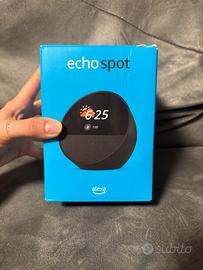 Amazon Echo Spot (modello 2024) | Sveglia intellig