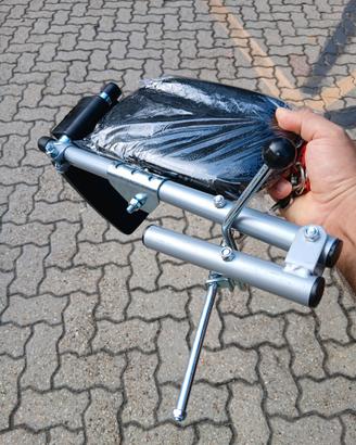 Pedaline sedia a rotelle
