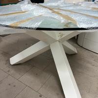 Tavolo tondo riflessi