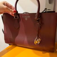 Borsa Michael Kors a mano e a tracolla Borgogna