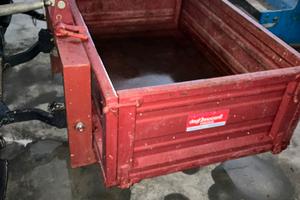 Rimorchio a sollevatore