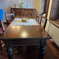 Grande tavolo lombardo