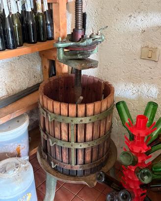 Torchio in ferro e legno