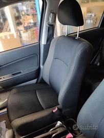 Sedile anteriore dx DAIHATSU TERIOS del 2001