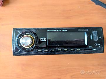 Autoradio lettore audio su SD e chiavetta completa