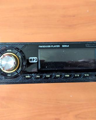 Autoradio lettore audio su SD e chiavetta completa