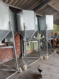 Distributore a spaglio di cereali