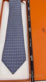 Cravatta hermès pari al NUOVO